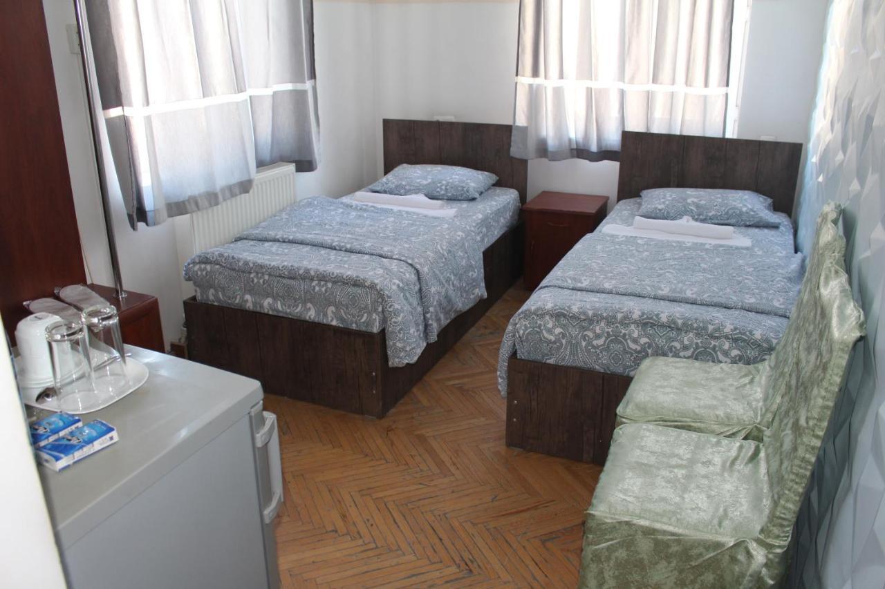 Hotel 21 На Удачу Rustavi  Exterior foto