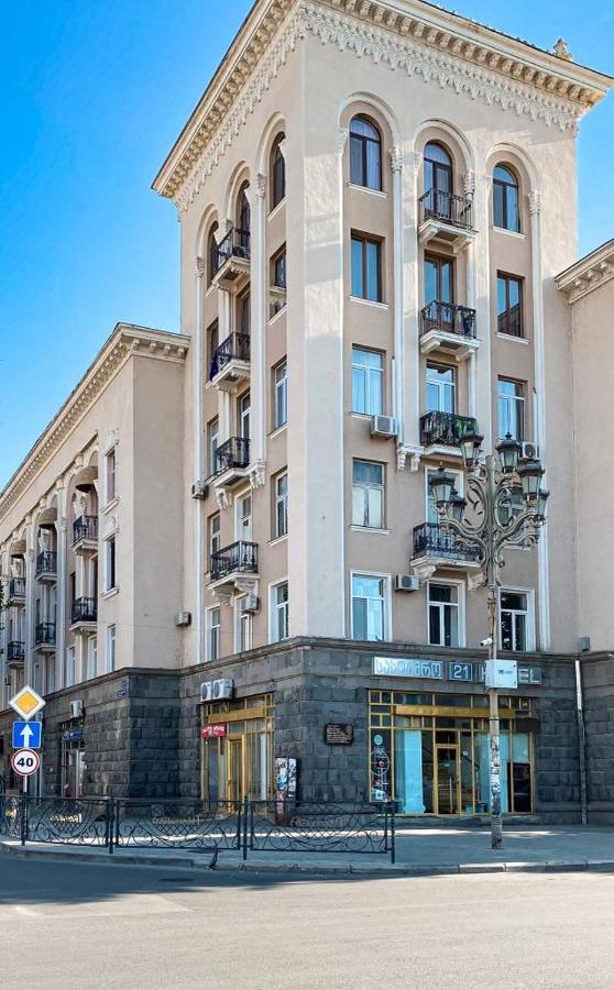 Hotel 21 На Удачу Rustavi  Exterior foto