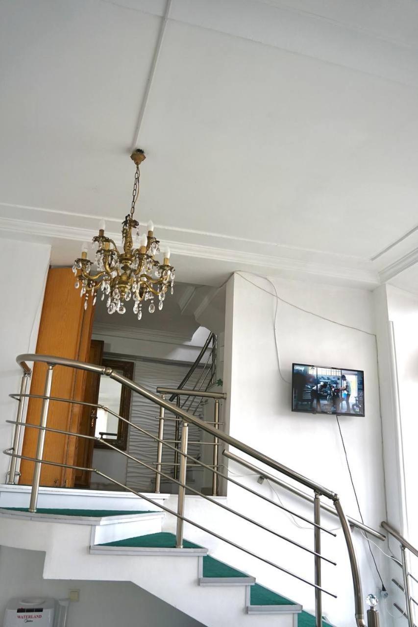Hotel 21 На Удачу Rustavi  Exterior foto